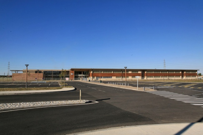 Construction d'un collège 700 HQE avec restauration et terrains de sport à Aussonne (31)